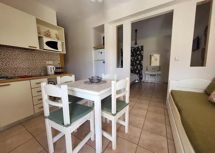 Ilaira Apartamento Chrani